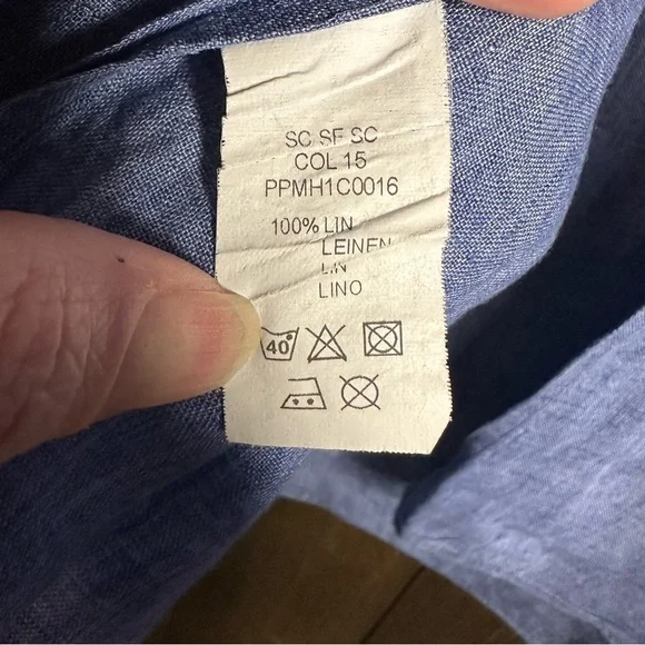 Profuomo Men’s Slim Fit Linen Shirt - Sky Blue
Size: 41 (16)
EUC - Picture 5 of 5